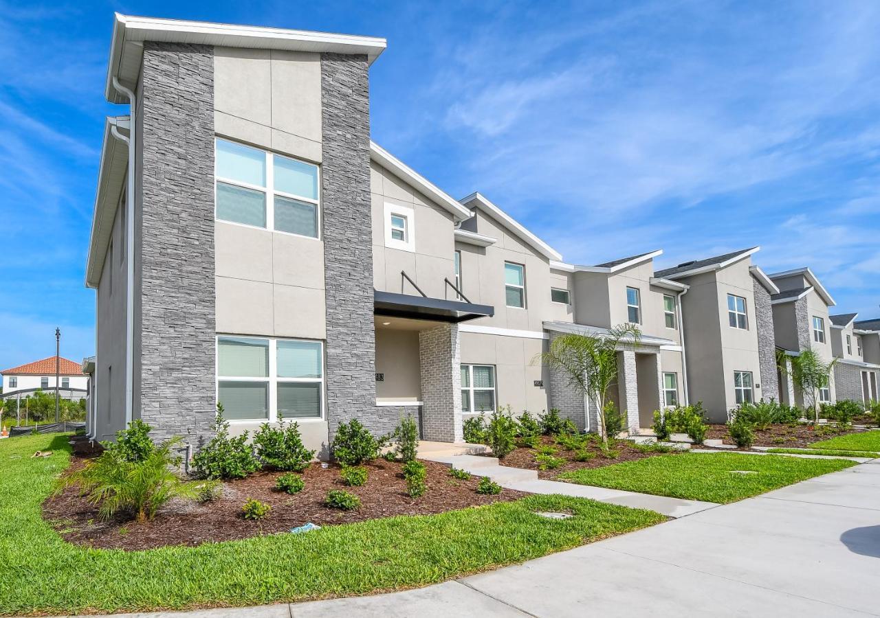 키시미 Brand New Townhouse-Storey Lake 빌라 외부 사진