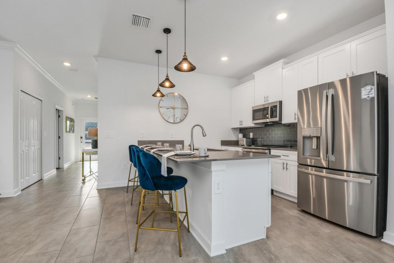 키시미 Brand New Townhouse-Storey Lake 빌라 외부 사진